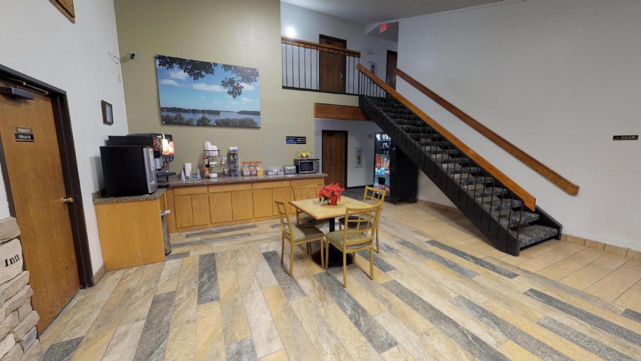 Waconia Inn And Suites Exterior foto